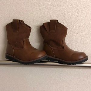 Boys Boots Sz 8 Cat&Jack